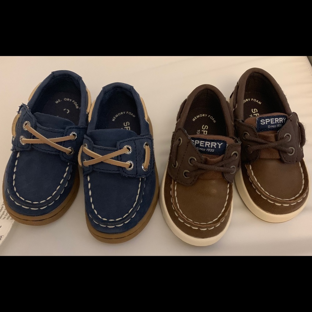 2 pairs of Boys Sperrys GUC (Worn 2-3 times)